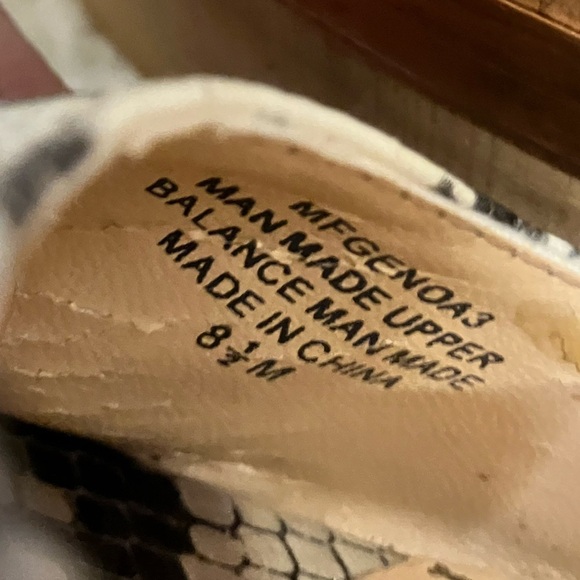 Marc Fisher Peep Toe Snakeskin Cork Wedges Platform Heels Size 6 - Picture 9 of 10